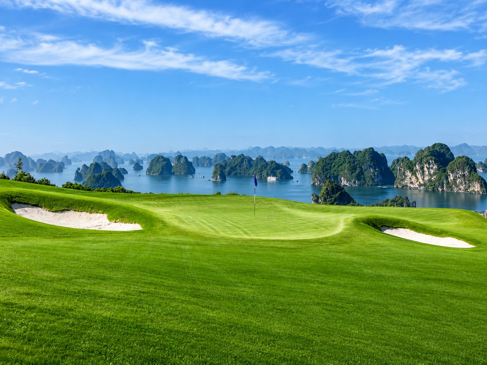 flc-golf-ha-long