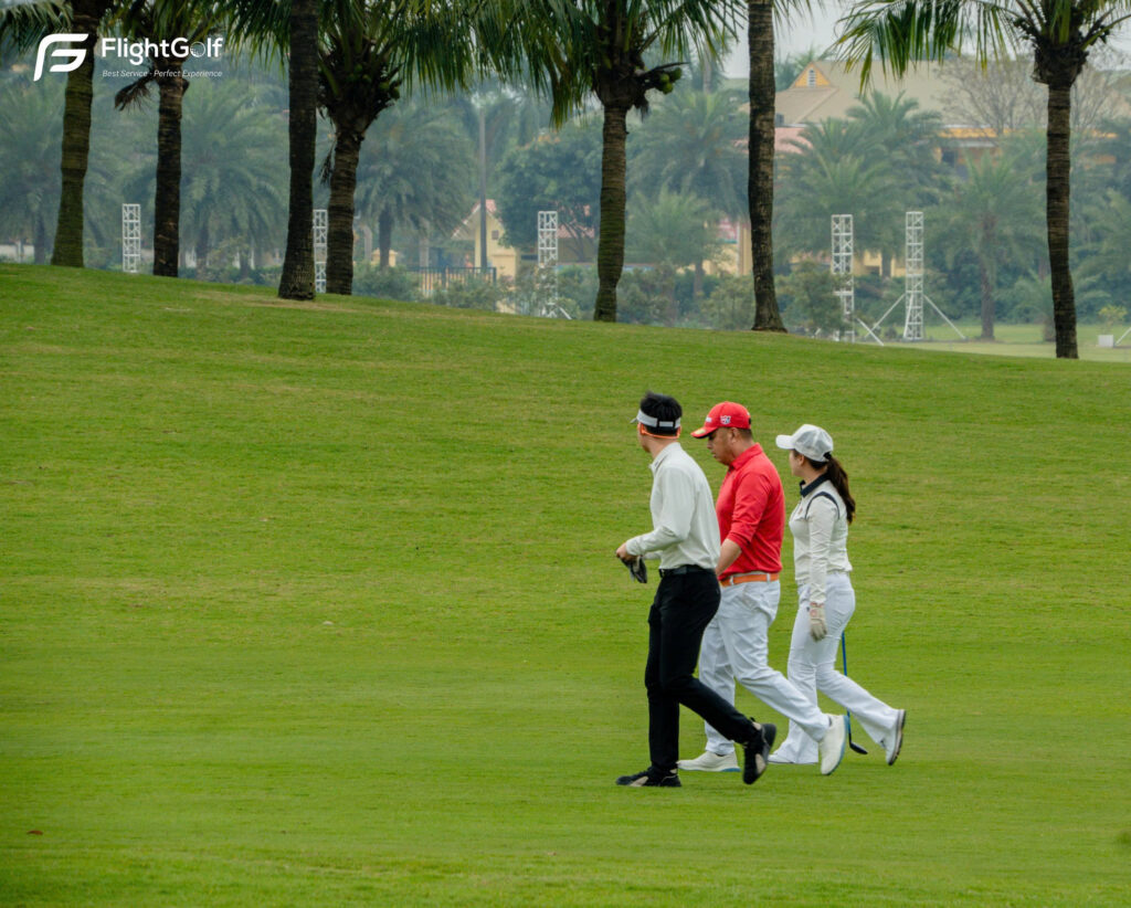 tour golf đầu năm
