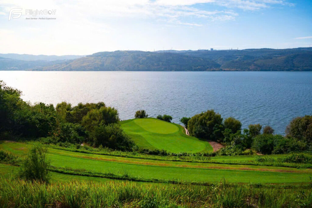 sân golf