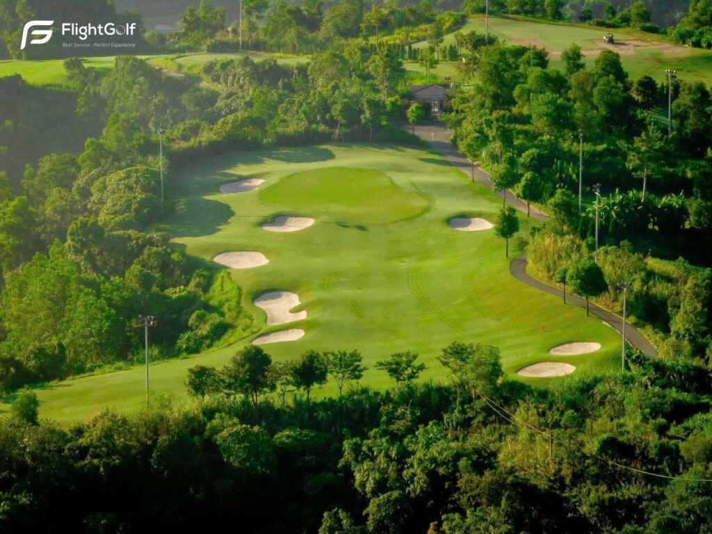 Hilltop Valley là sân golf được nhiều golfer yêu thích Hilltop Valley