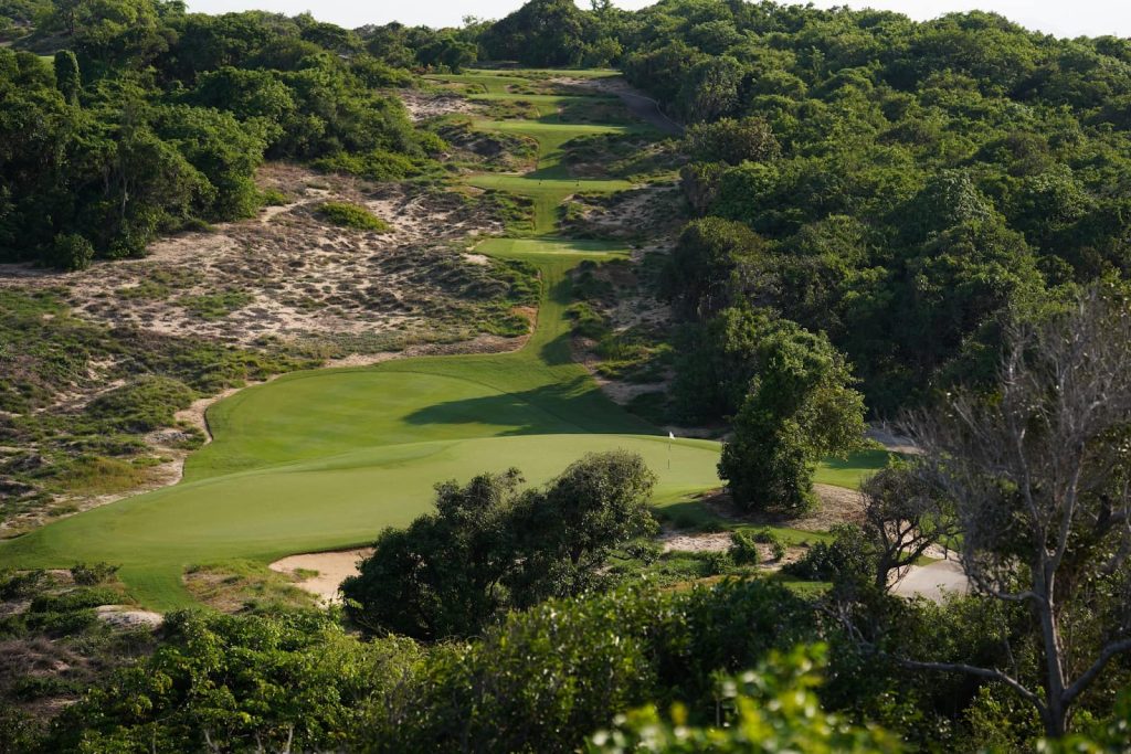 San_golf_The_Bluffs_Ho_Tram