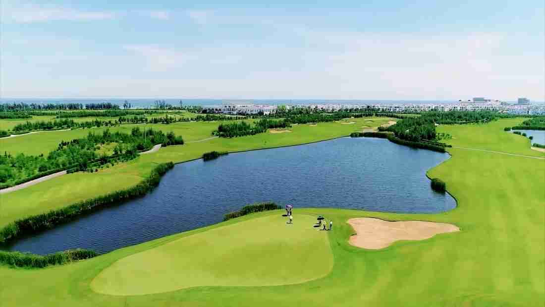 Góc nhìn tuyệt đẹp tại sân golf Tân Thái