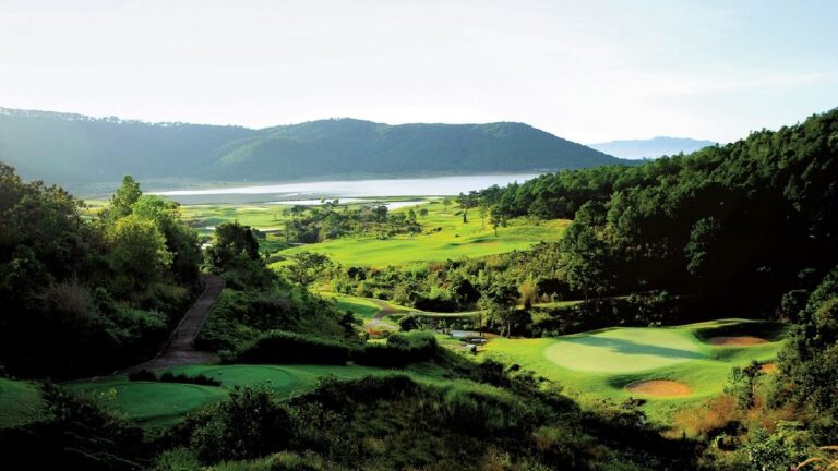Golf Đà Lạt: Nơi địa hình và thời tiết tạo nên sàn đấu khó lường